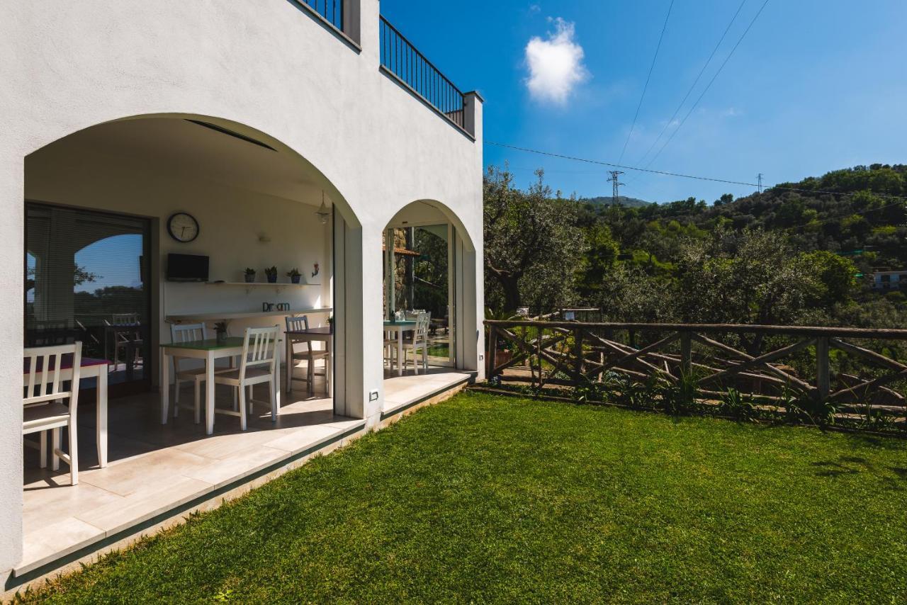 マッサ・ルブレンセ Casa Clementina Marciano Bed & Breakfast エクステリア 写真