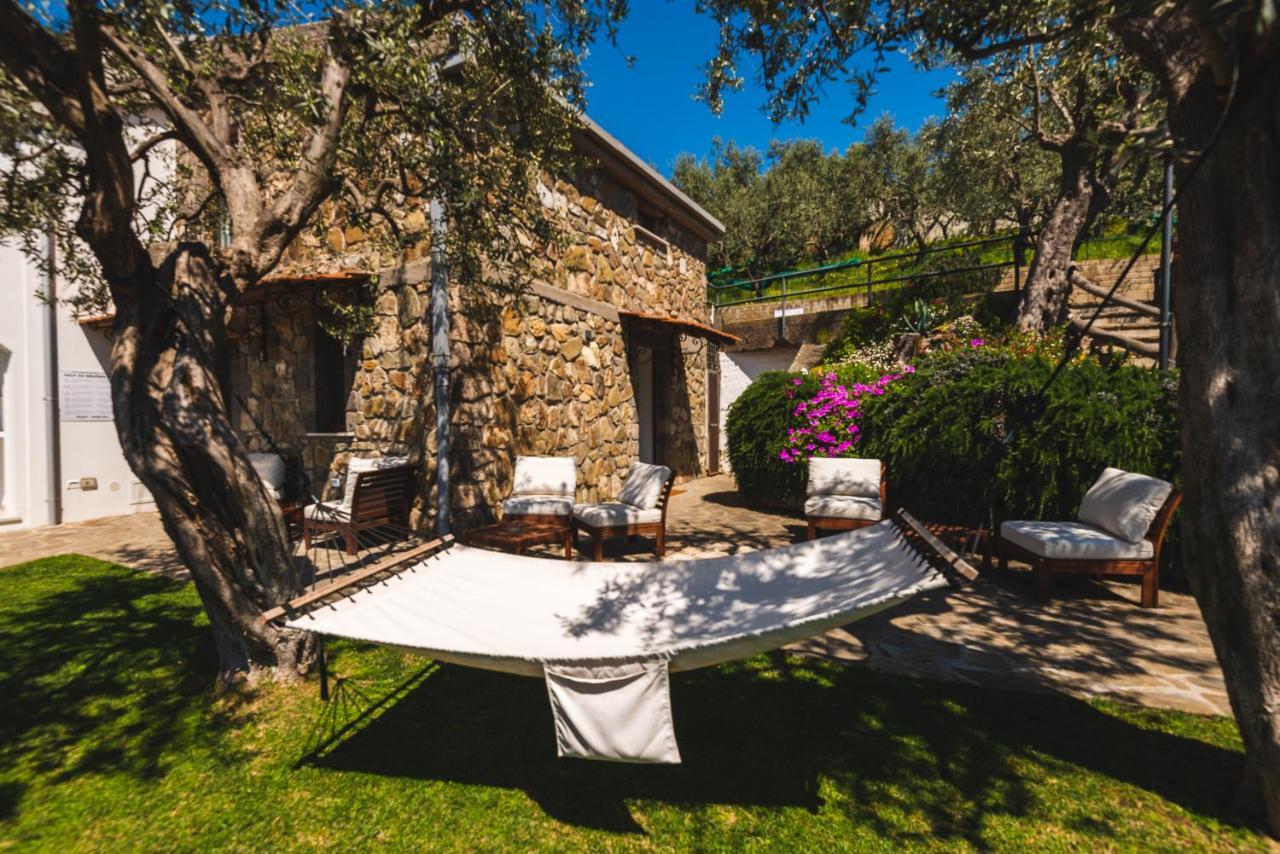 マッサ・ルブレンセ Casa Clementina Marciano Bed & Breakfast エクステリア 写真