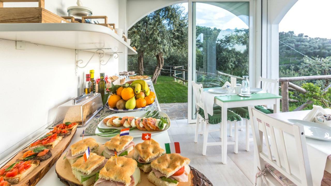マッサ・ルブレンセ Casa Clementina Marciano Bed & Breakfast エクステリア 写真